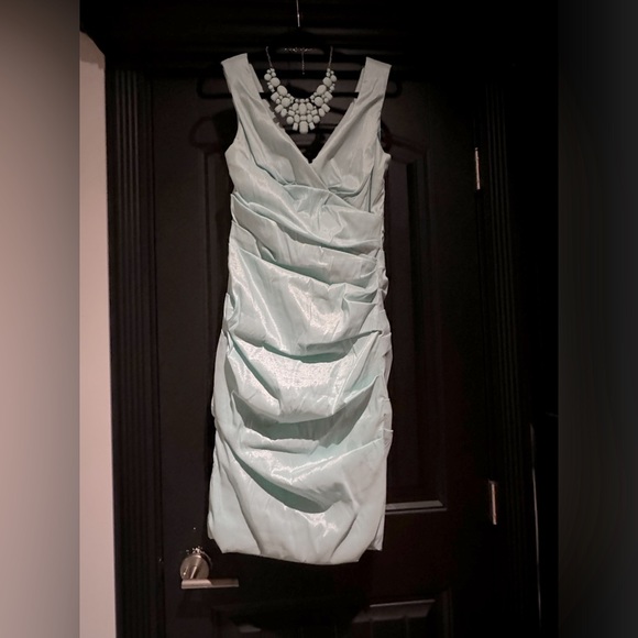 Mint/light aqua ruched V-Neck dress - Picture 1 of 2